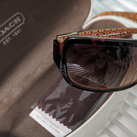 Coach sunglasses w)orig box and cloth - Picture 2 of 8